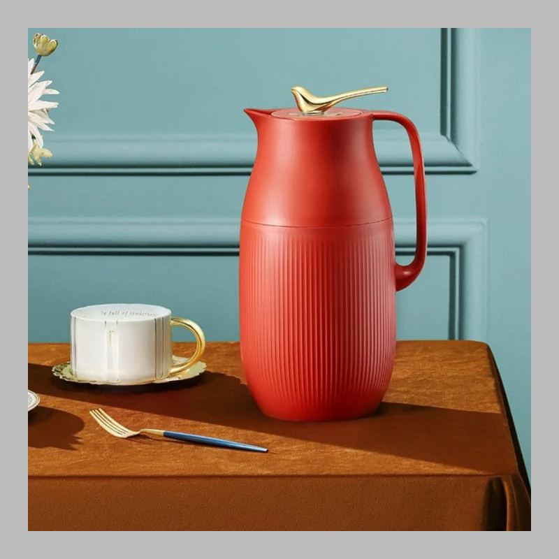 Stainless Steel Insulated Bottle – Sleek Minimalist Thermal Flask