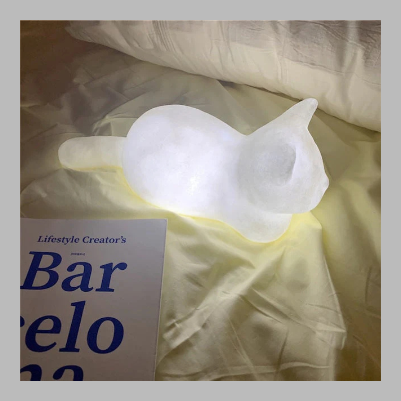 Dreamy Cat Night Light – Cozy LED Bedside Lamp