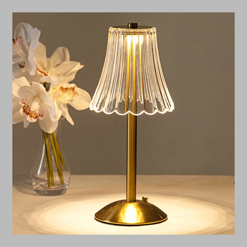 Vintage-Inspired LED Table Lamp – USB Rechargeable Retro Lighting