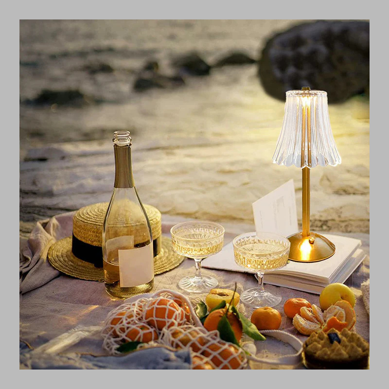 Vintage-Inspired LED Table Lamp – USB Rechargeable Retro Lighting