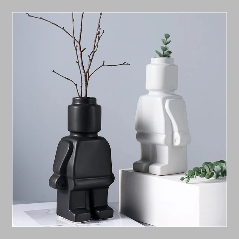 Pixel Brick Robot Planter – Geek Chic Succulent & Desk Décor