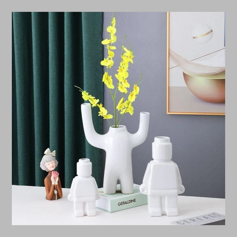 Pixel Brick Robot Planter – Geek Chic Succulent & Desk Décor