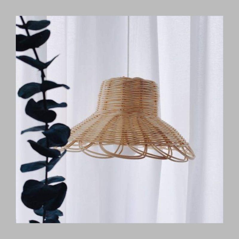 Handwoven Rattan Ceiling Lampshade – Natural Wicker Pendant Light